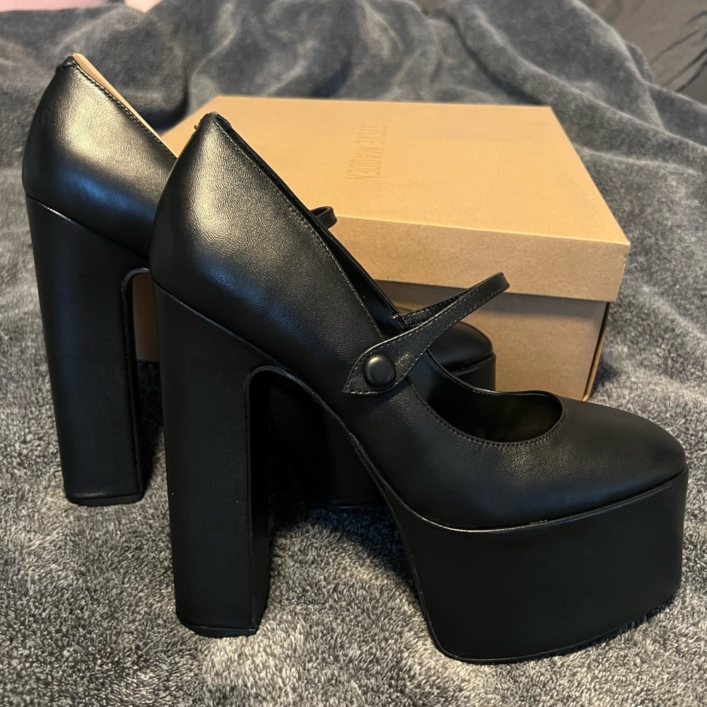 Steve Madden Priscilla Leather Heels